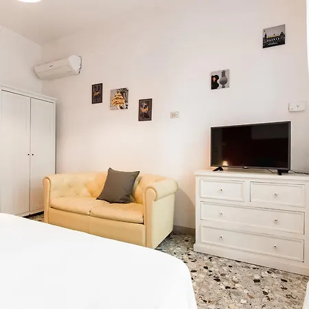 Apartment Il Gallo Allegro Rome
